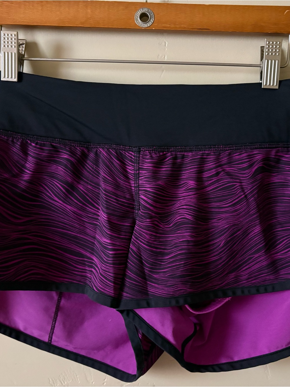 Lululemon Lined Shorts Womens 8 Black Purple Running Gym